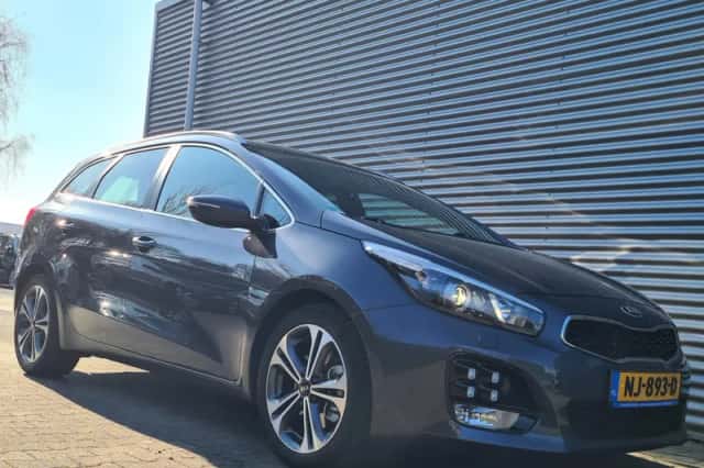 Kia Ceed (2017) thumbnail 4