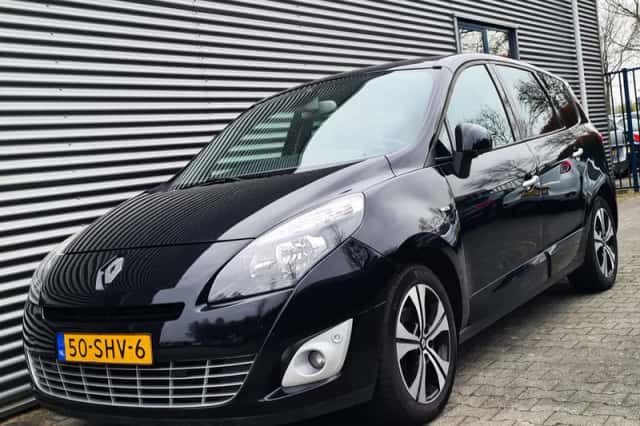 Renault Grand Scénic (2011) thumbnail 1