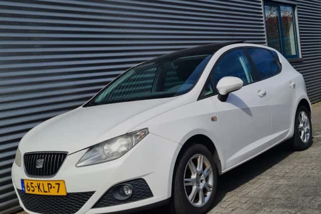 SEAT Ibiza (2010) thumbnail 1