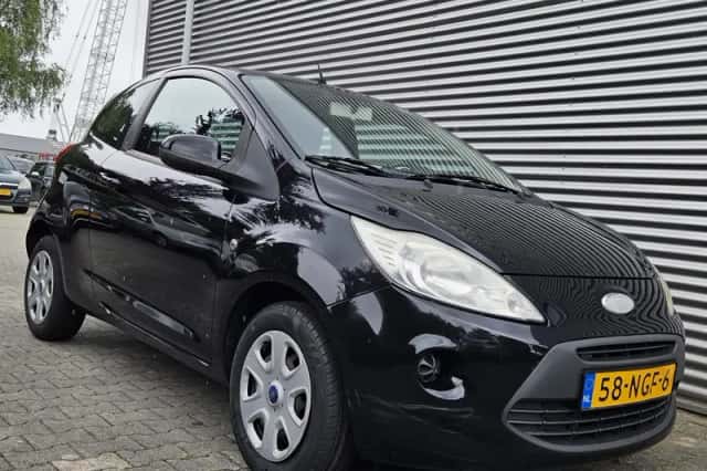Ford Ka (2010) thumbnail 4