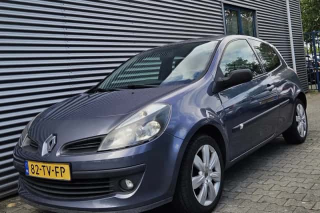 Renault Clio (2007) thumbnail 1
