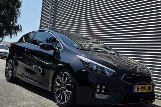 Kia ProCeed (2015) thumbnail 4
