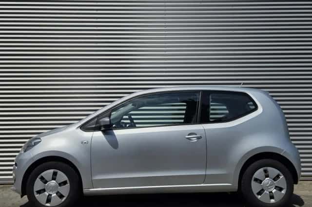 Volkswagen Up! (2013) thumbnail 2