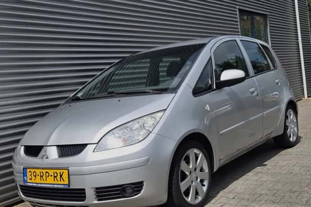 Mitsubishi Colt (2005) thumbnail 1