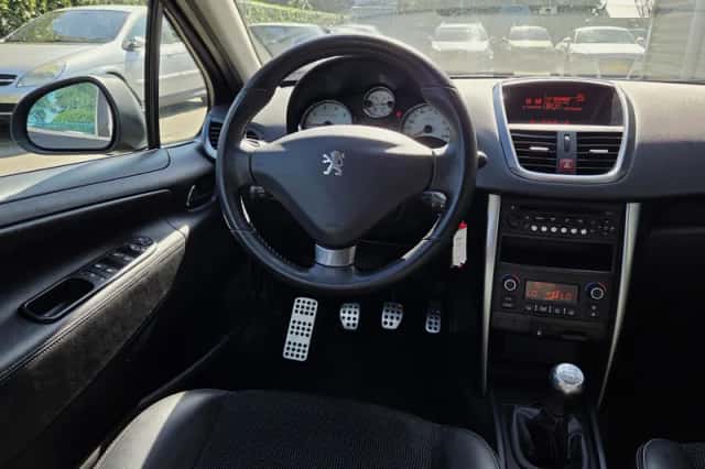 Peugeot 207 (2011) thumbnail 6