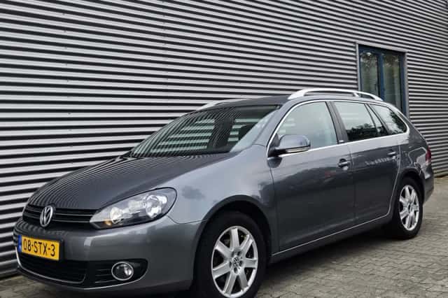 Volkswagen Golf (2011) thumbnail 1