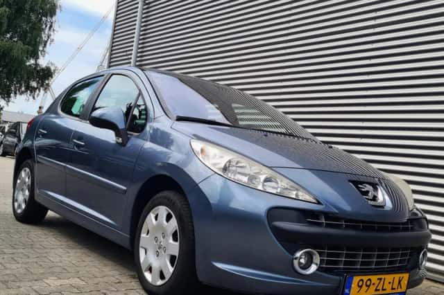 Peugeot 207 (2008) thumbnail 4