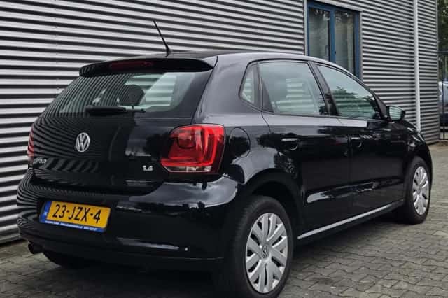Volkswagen Polo (2009) thumbnail 5