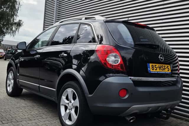 Opel Antara (2007) thumbnail 3