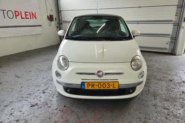 Fiat 500 (2009) thumbnail 2