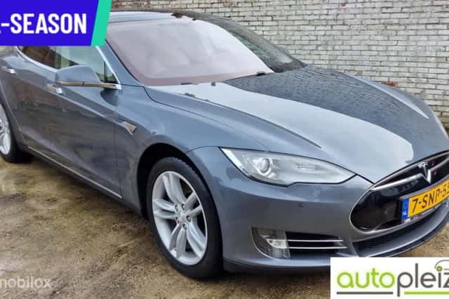 Tesla Model S (2013) thumbnail 1