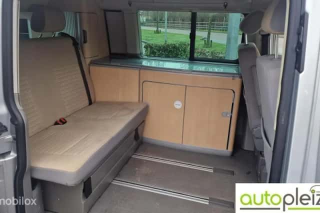 Volkswagen California (2005) thumbnail 2