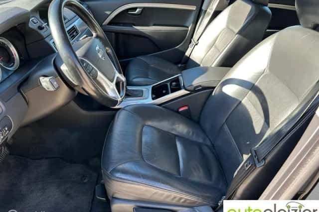 Volvo V70 (2013) thumbnail 3
