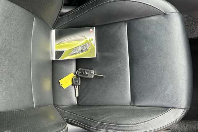 SEAT Ibiza (2010) thumbnail 4