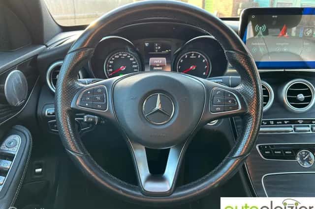 Mercedes-Benz C-Klasse (2016) thumbnail 3