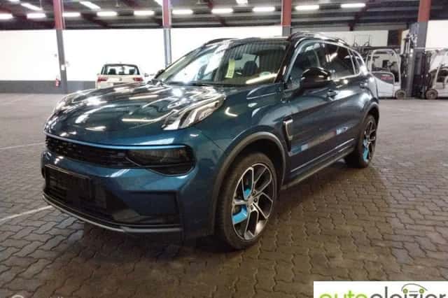 Lynk & Co 01 (2022) thumbnail 2