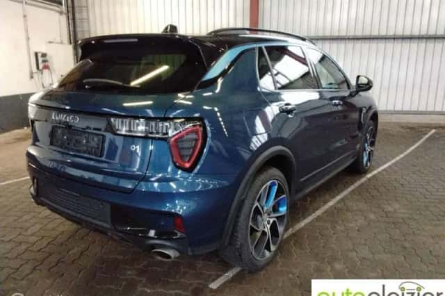 Lynk & Co 01 (2022) thumbnail 3