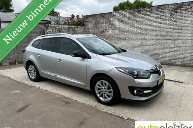 Renault Mégane (2015) thumbnail 1