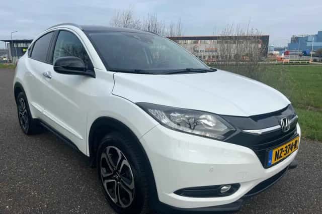 Honda HR-V (2017) thumbnail 2