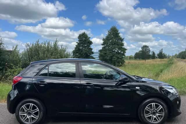 Kia Rio (2018) thumbnail 6