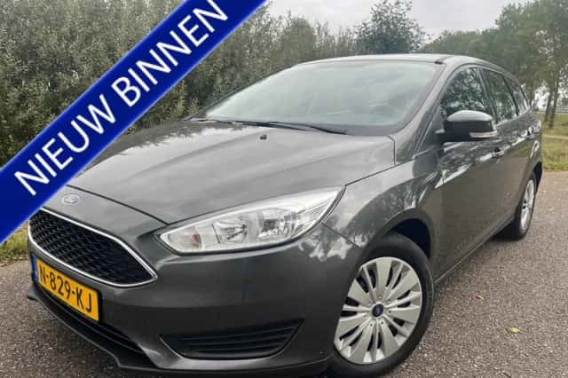 Ford Focus (2018) thumbnail 1