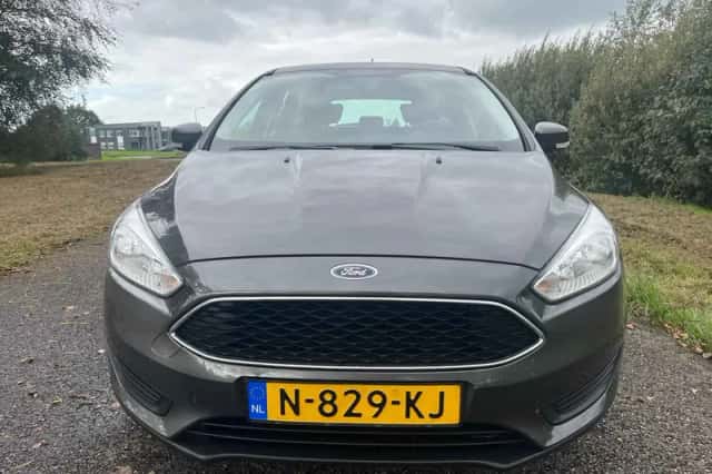 Ford Focus (2018) thumbnail 5