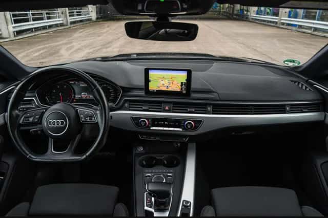 Audi A5 (2017) thumbnail 2