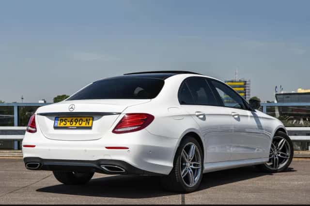 Mercedes-Benz E-Klasse (2016) thumbnail 3