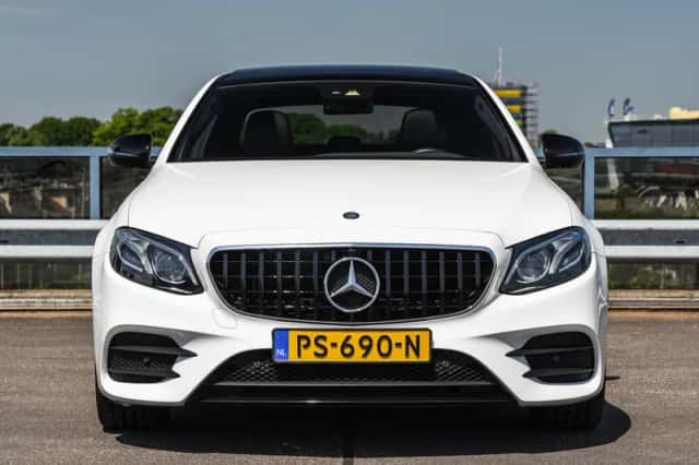 Mercedes-Benz E-Klasse (2016) thumbnail 4