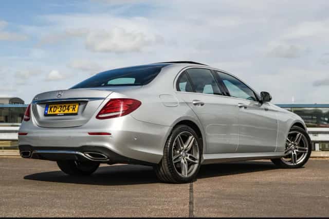 Mercedes-Benz E-Klasse (2016) thumbnail 3