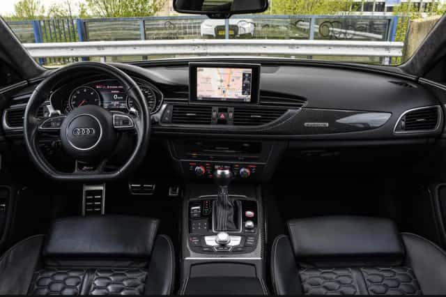 Audi RS 6 (2017) thumbnail 2