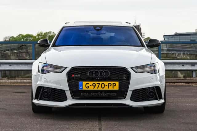 Audi RS 6 (2017) thumbnail 4