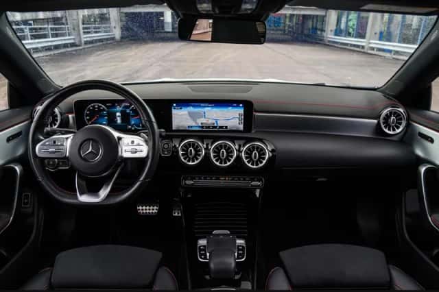 Mercedes-Benz CLA-Klasse (2019) thumbnail 2
