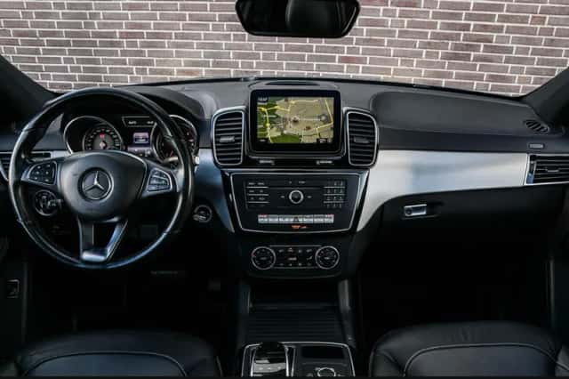 Mercedes-Benz GLE-Klasse (2017) thumbnail 2