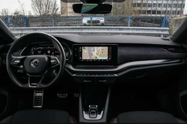 Škoda Octavia (2021) thumbnail 2