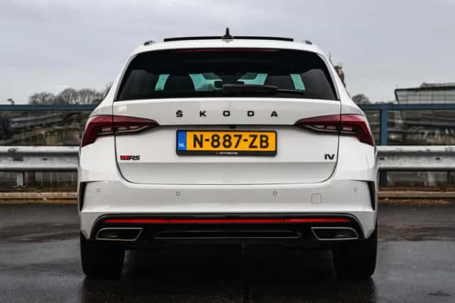 Škoda Octavia (2021) thumbnail 5