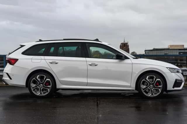 Škoda Octavia (2021) thumbnail 6