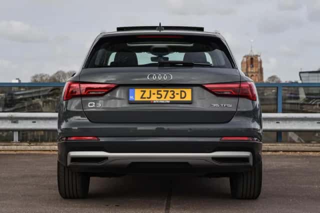 Audi Q3 (2019) thumbnail 5