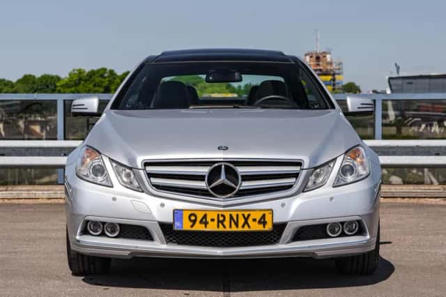 Mercedes-Benz E-Klasse (2011) thumbnail 4