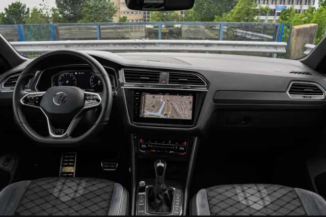 Volkswagen Tiguan (2021) thumbnail 2