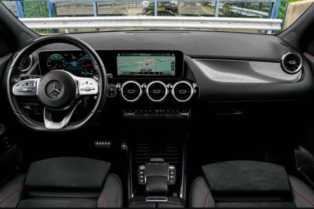 Mercedes-Benz GLA-Klasse (2020) thumbnail 2
