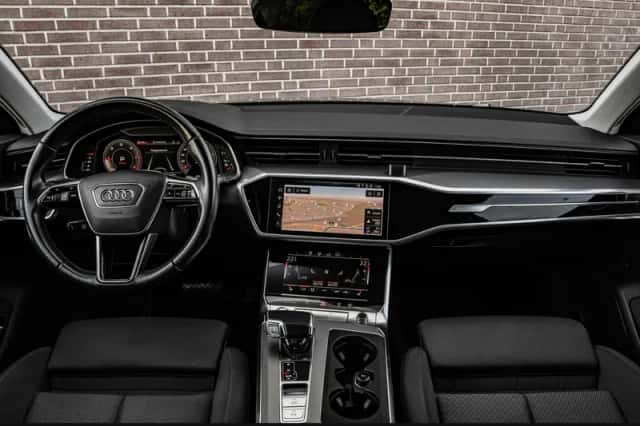 Audi A6 (2019) thumbnail 2
