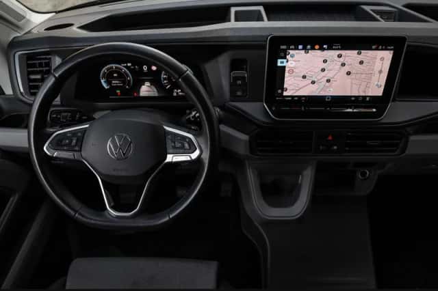 Volkswagen Crafter (2024) thumbnail 2
