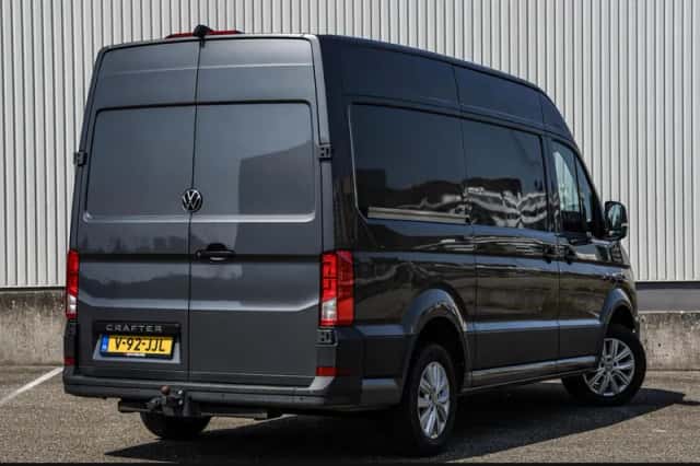 Volkswagen Crafter (2024) thumbnail 3