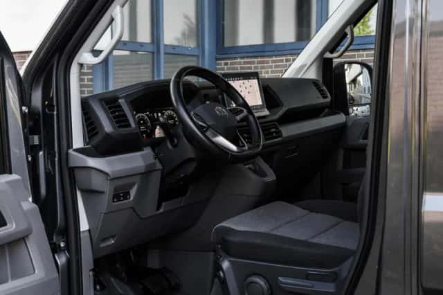 Volkswagen Crafter (2024) thumbnail 5