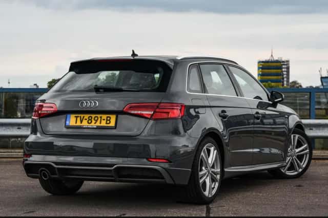Audi A3 (2018) thumbnail 3