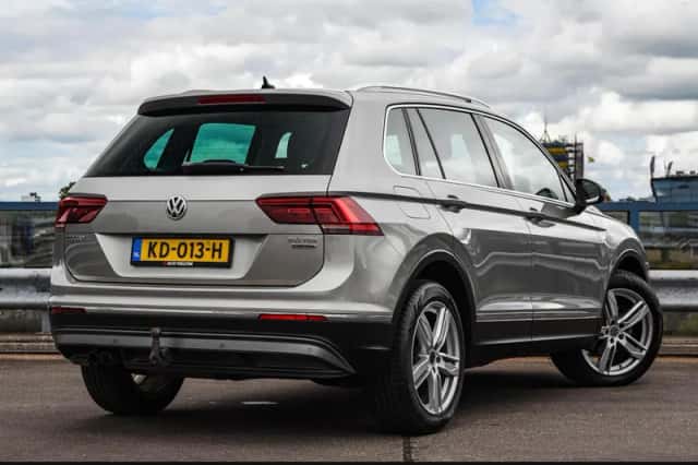 Volkswagen Tiguan (2016) thumbnail 3