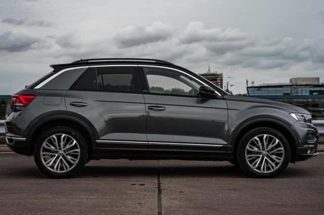 Volkswagen T-Roc (2019) thumbnail 6