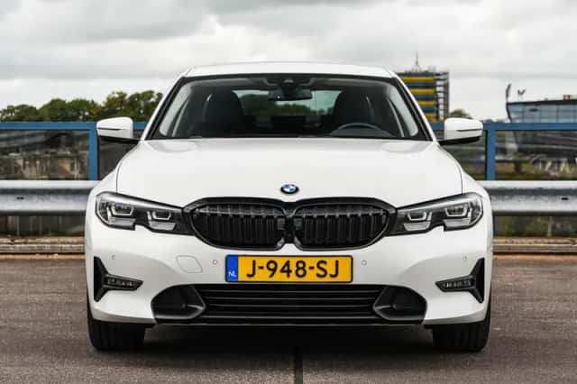 BMW 3-Serie (2020) thumbnail 4