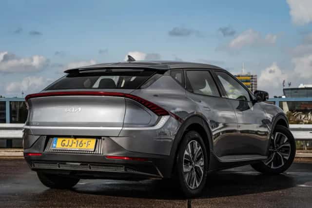Kia EV6 (2024) thumbnail 4